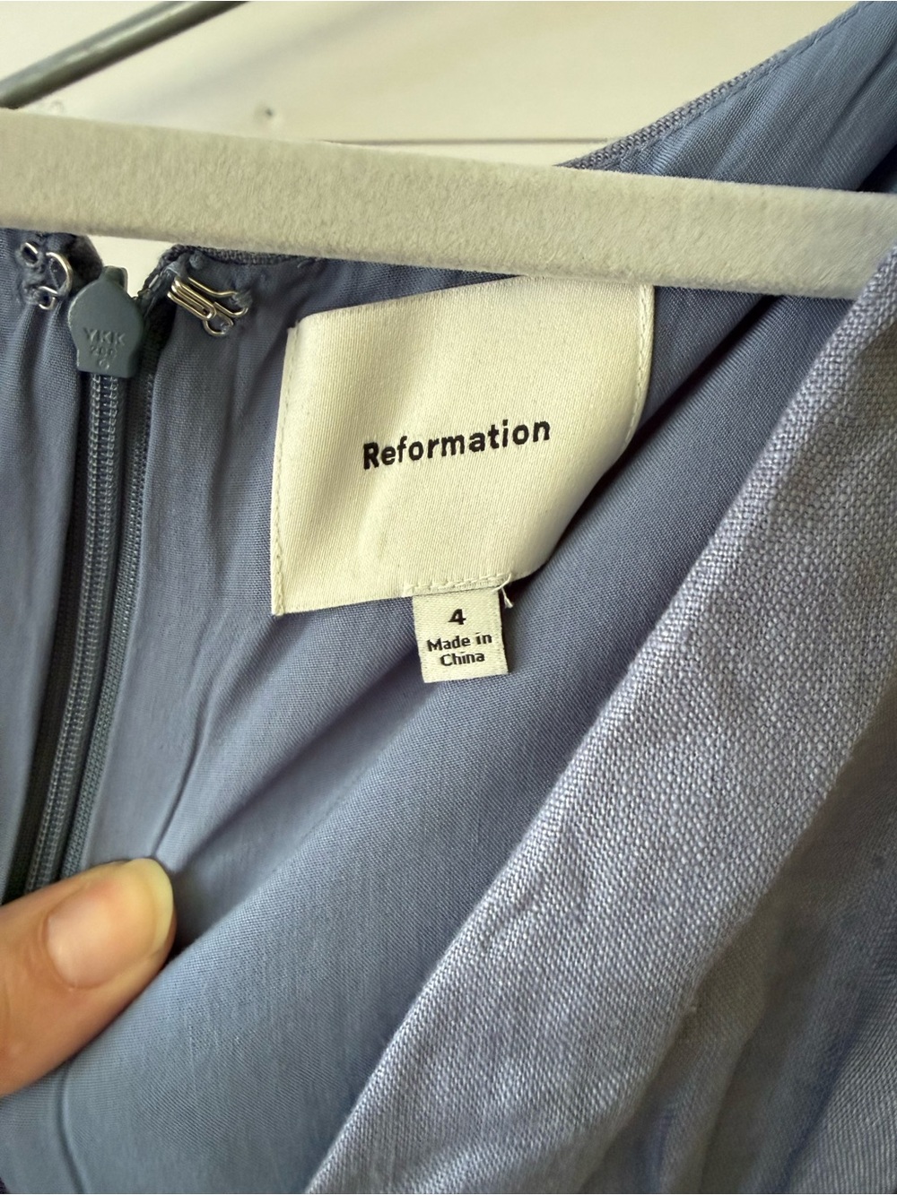 Reformation Sebastien Linen Dress
$248 - Picture 3 of 3